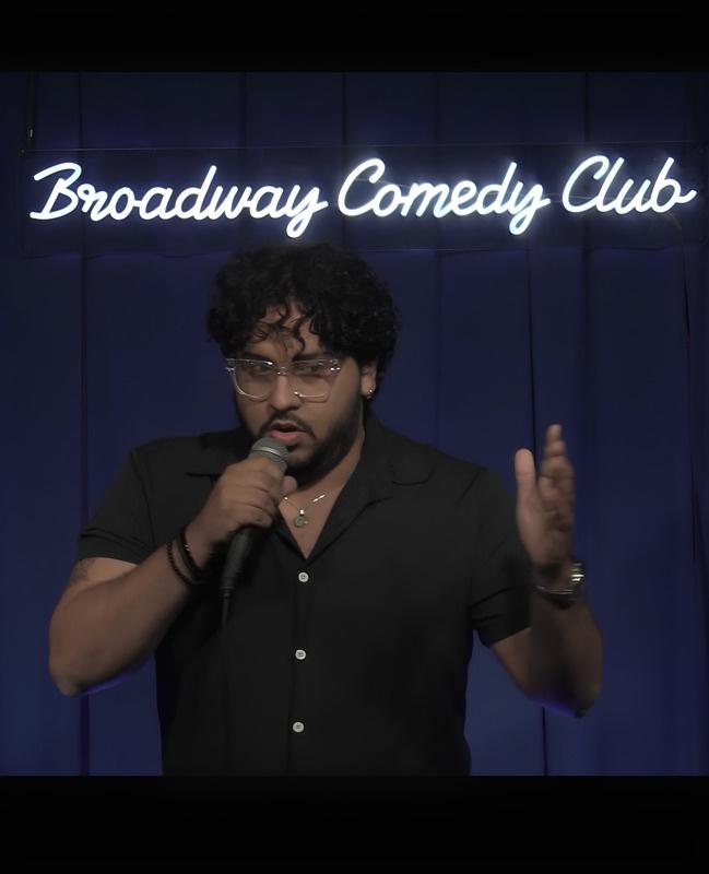 Jefferson Rojas performing at Broadway Comedy Club in New York